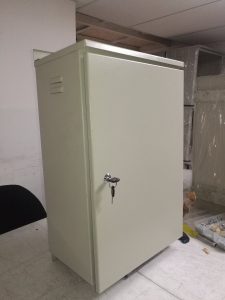 oferta-2-gabinetes-metalicos-nema-3-para-dos-baterias-D_NQ_NP_792438-MLM26435741633_112017-F